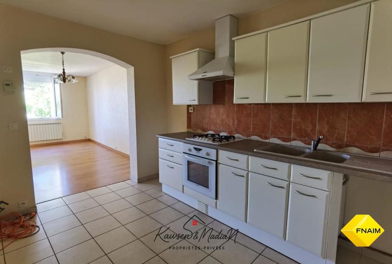 Immeuble - 250 m² - 18 pièces