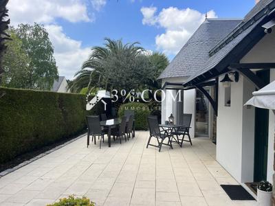 Maison - 170 m² - 7 pièces