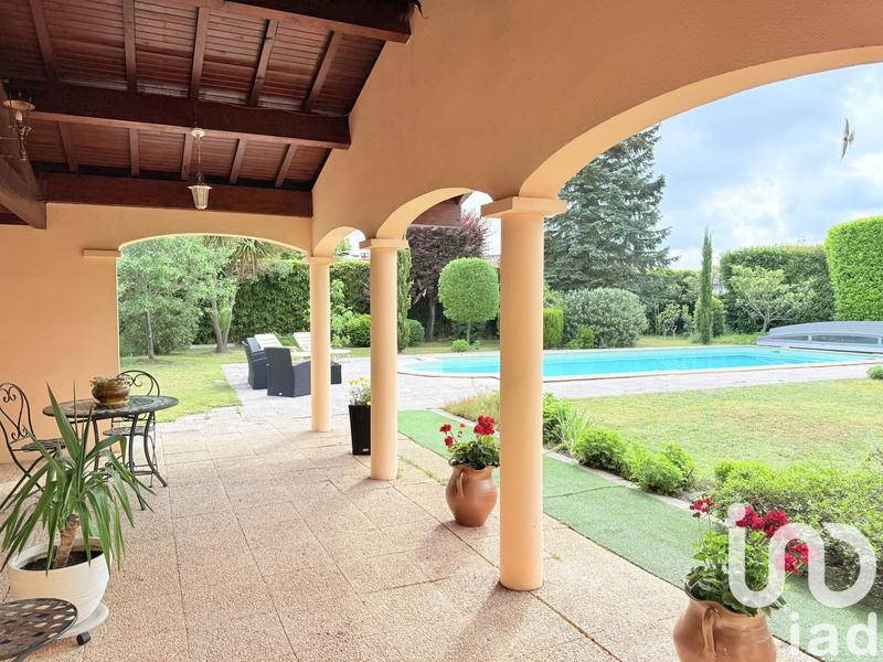 Maison - 206 m² - 7 pièces