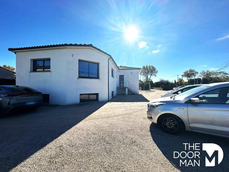 Bureau - 218 m² - 7 pièces