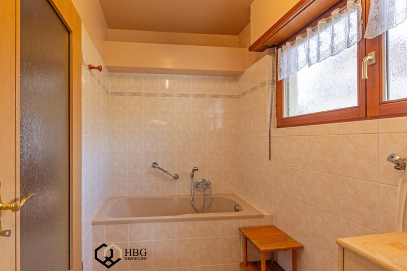 Maison - 177 m² - 6 pièces