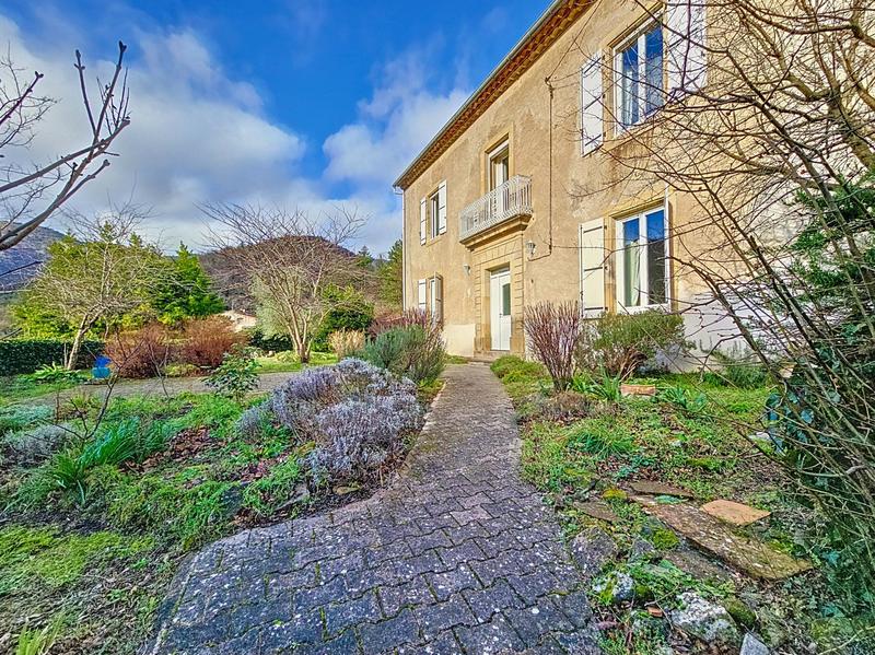 Maison - 155 m² - 6 pièces