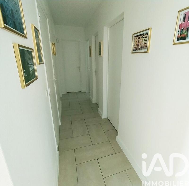 Maison - 180 m² - 7 pièces