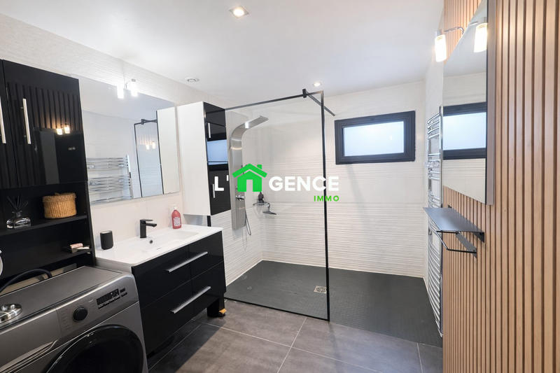 Villa - 160 m² - 6 pièces