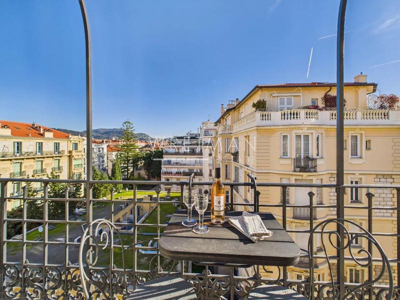 Appartement - 92 m² - 4 pièces