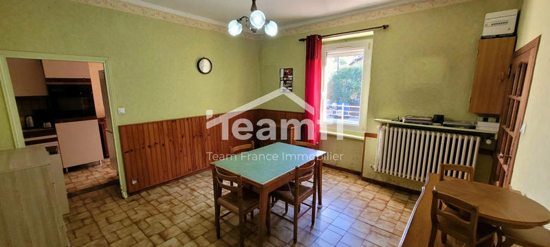 Maison - 170 m² - 9 pièces