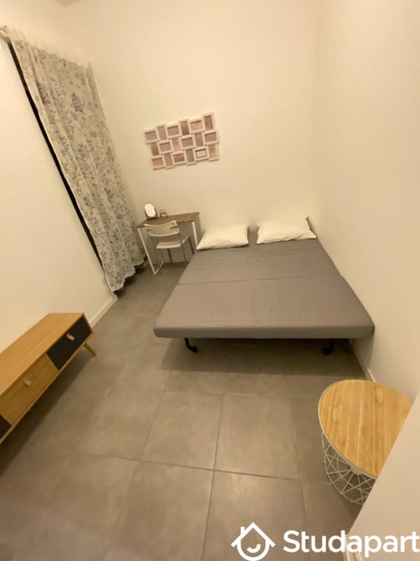 Appartement - 80 m² - 5 pièces