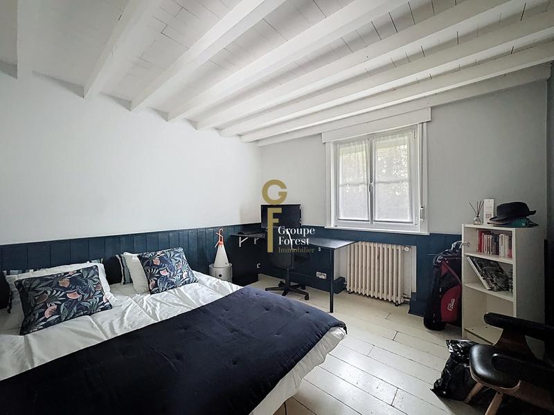 Maison - 334 m² - 7 pièces