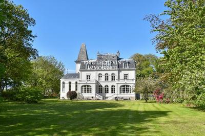 Château - 495 m² - 13 pièces