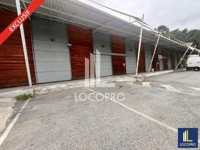 Local d'activité / Entrepôt - 3 700 m²