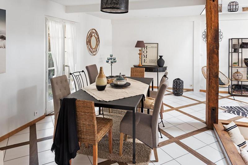 Maison - 198 m² - 7 pièces