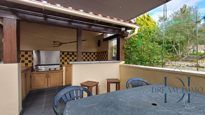 Maison - 96 m² - 4 pièces