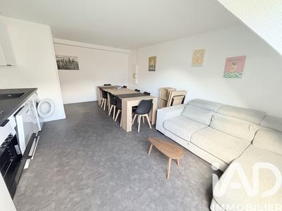 Appartement - 140 m² - 11 pièces