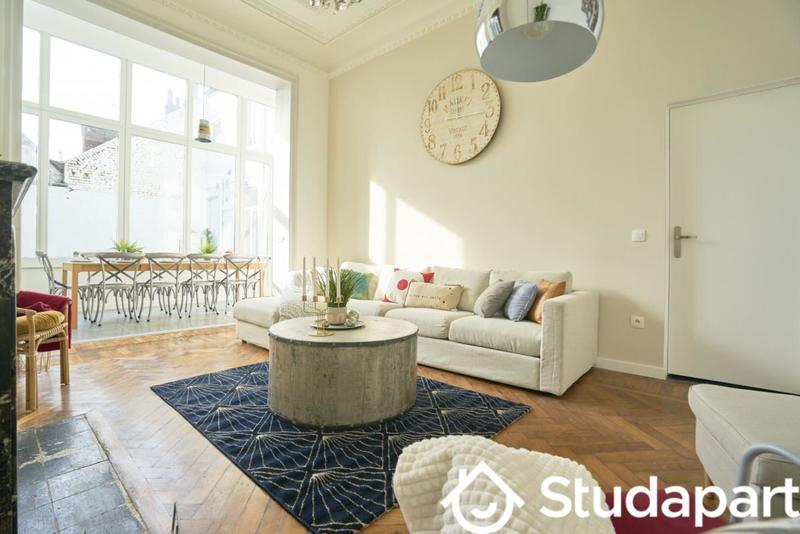 Chambre - 13 m² - 1 pièce