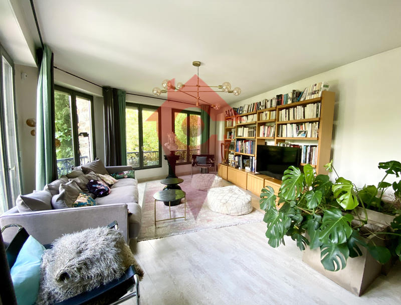 Maison - 210 m² - 8 pièces