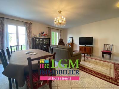 Maison - 123 m² - 4 pièces