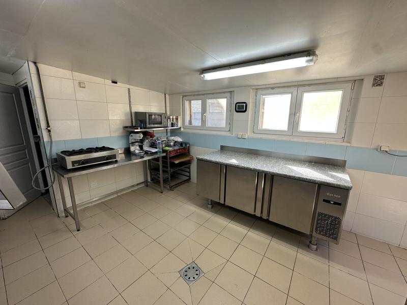 Fonds de commerce - 200 m²