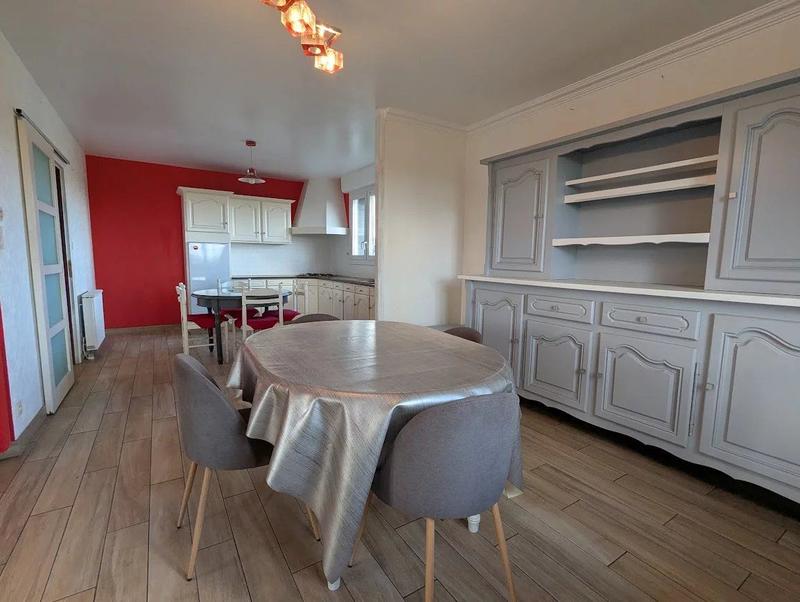 Maison - 121 m² - 6 pièces