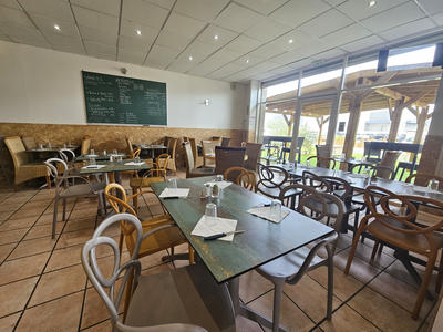 Fonds de commerce - Magasins - 105 m²