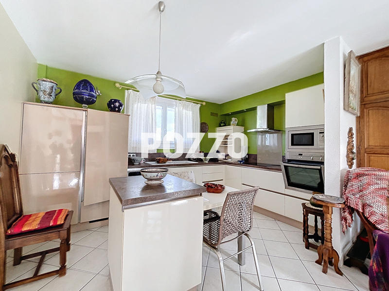 Maison - 160 m² - 5 pièces