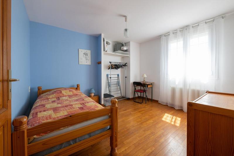 Maison - 208 m² - 6 pièces