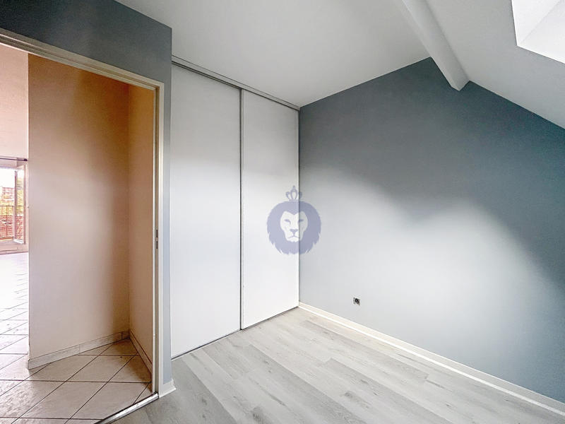 Appartement - 77 m² - 3 pièces