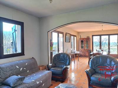 Maison - 151 m² - 4 pièces