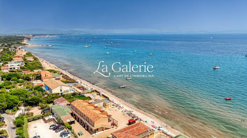 Loft - 140 m² - 4 pièces