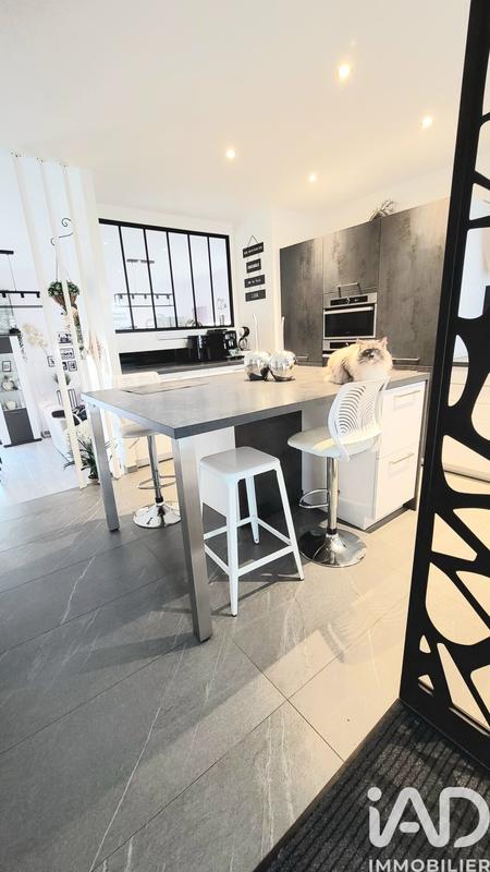 Maison - 97 m² - 4 pièces