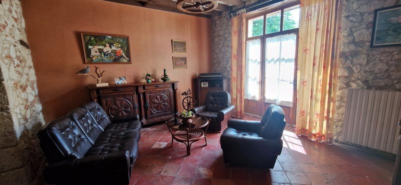 Maison - 200 m² - 6 pièces