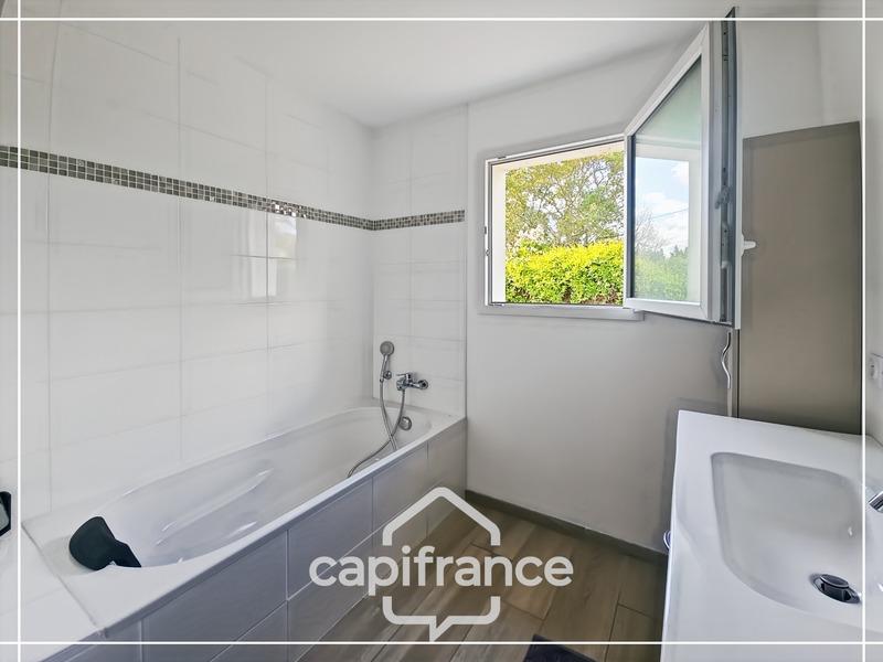 Maison - 98 m² - 5 pièces