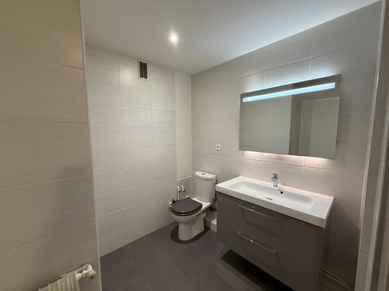 Appartement - 60 m² - 2 pièces