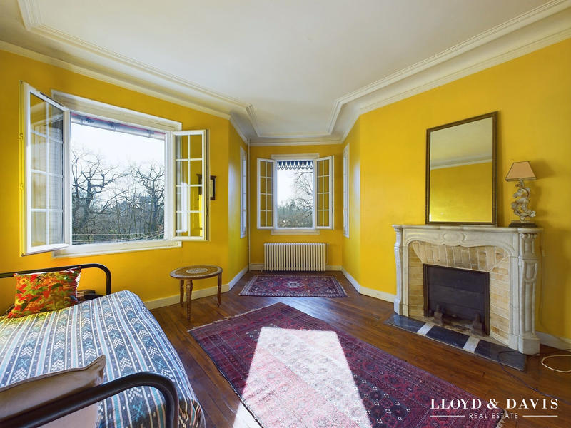 Maison ancienne - 258 m² - 11 pièces