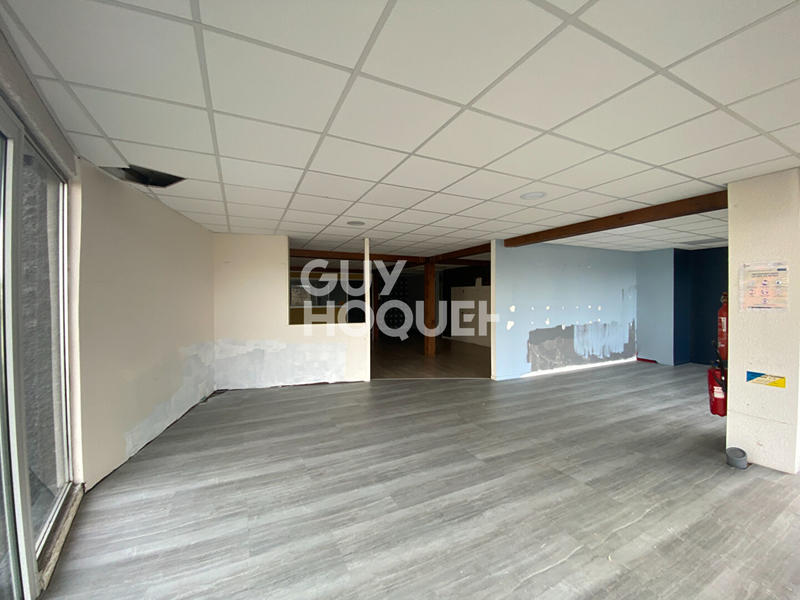 Local d'activités - 222 m²