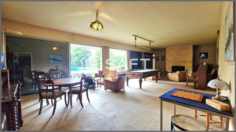 Maison - 197 m² - 7 pièces