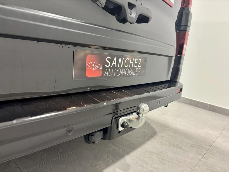 Renault Trafic III (2) Combi L2 2.0 Dci 150 9pl Bva9 Red