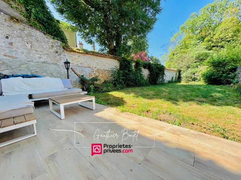 Maison - 167 m² - 8 pièces