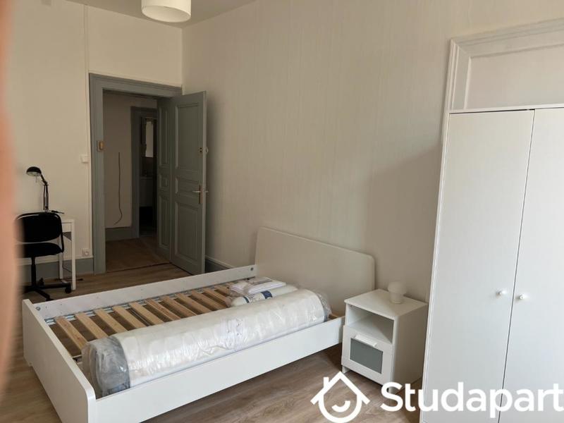 Chambre - 16 m² - 1 pièce