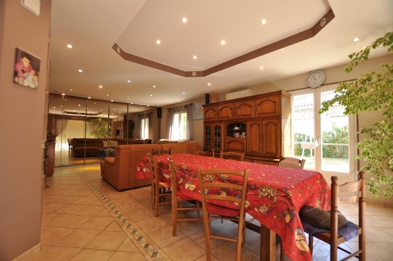 Maison - 190 m² - 6 pièces