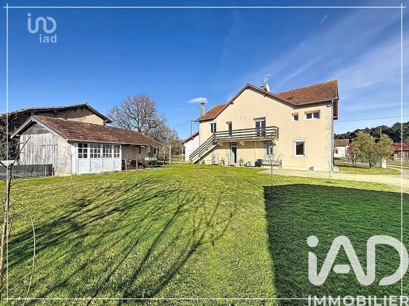 Maison - 224 m² - 10 pièces