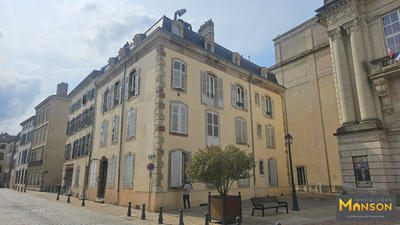 Appartement - 115 m² - 6 pièces