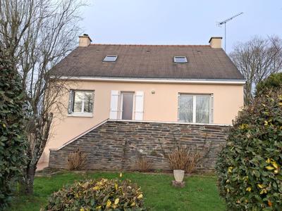 Maison - 104 m² - 4 pièces