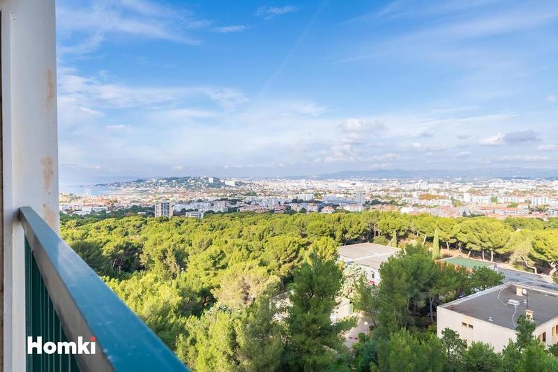 Appartement - 105 m² - 5 pièces