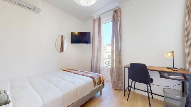 Maison en pierre - 148 m² - 10 pièces