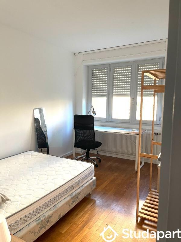 Chambre - 12 m² - 1 pièce