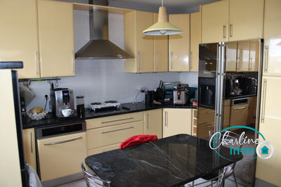 Maison - 209 m² - 6 pièces