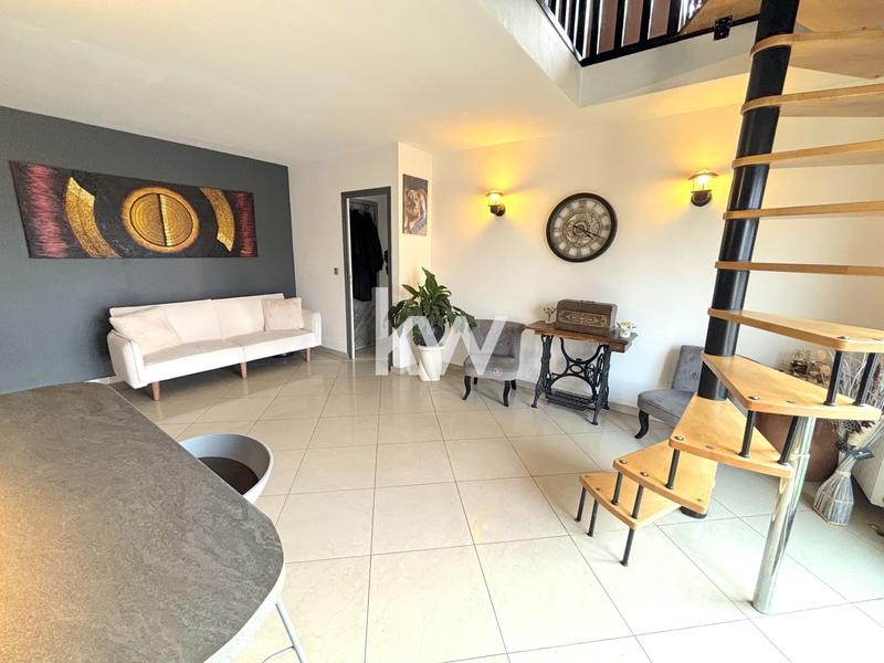 Appartement - 77 m² - 77 pièces