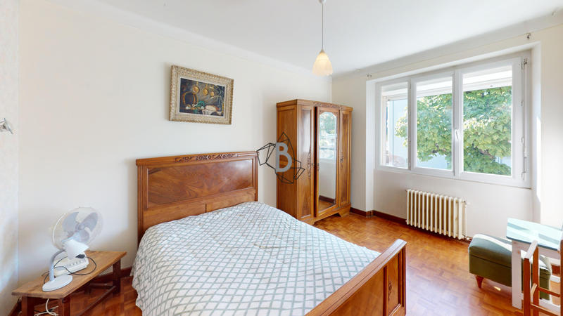 Maison - 167 m² - 7 pièces