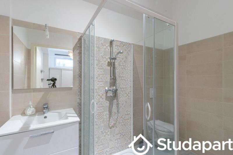 Chambre - 16 m² - 1 pièce