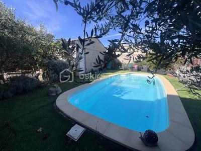 Maison en pierre - 223 m² - 9 pièces